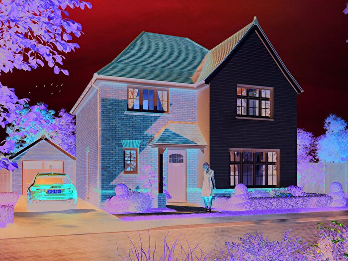 4 Bedroom Detached House For Sale In Town Road, Cliffe Woods, ME3