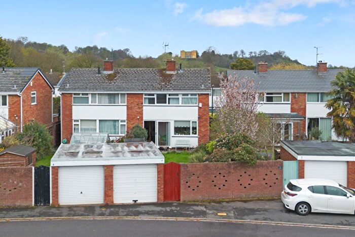 3 Bedroom Semi Detached House For Sale In Rockland Grove, Stapleton, BS16