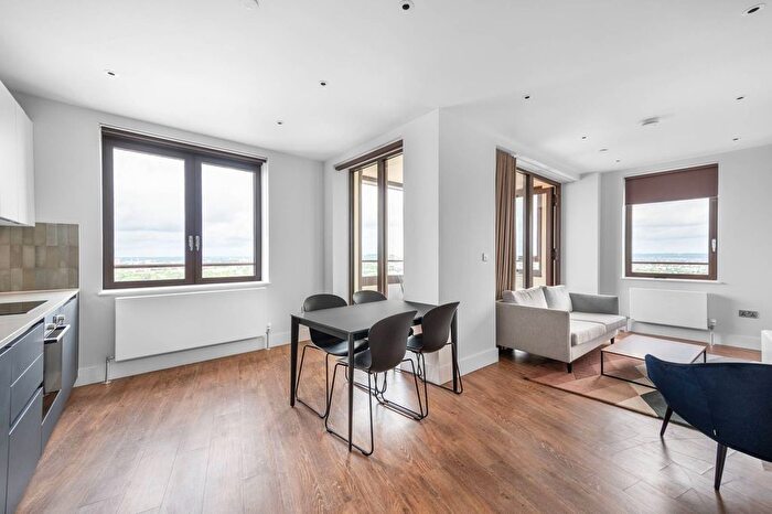 2 Bedroom Flat To Rent In Uncle Wembley, Wembley, HA9