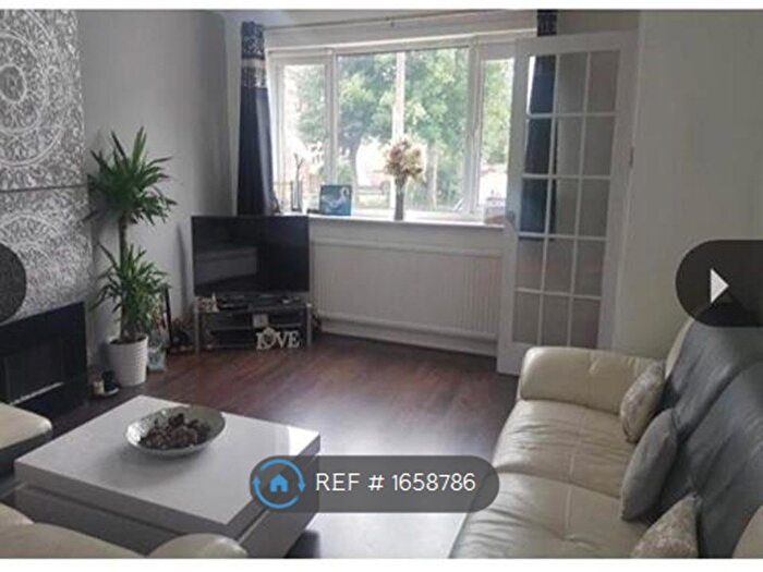 3 Bedroom Semi-Detached House To Rent In St. Clares Avenue, Fulwood, Preston, PR2