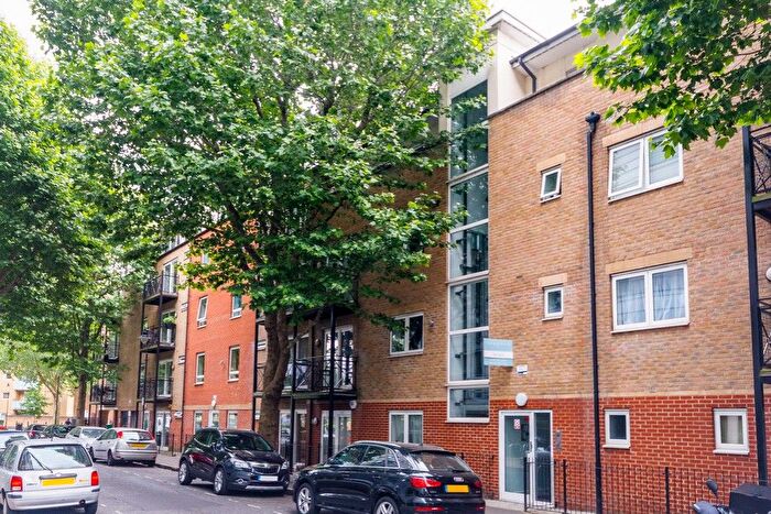 2 Bedroom Flat To Rent In Alscot Road, London Bridge, SE1