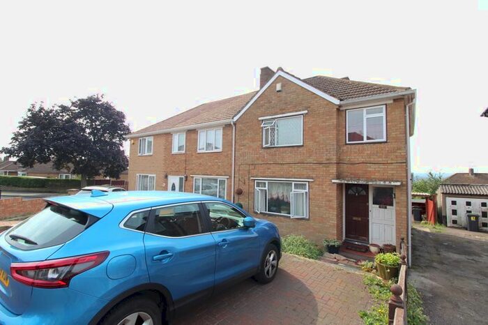 3 Bedroom Detached House To Rent In Cranbrook Drive, Luton, LU3