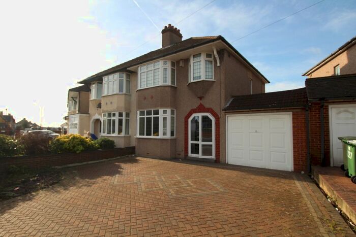 3 Bedroom Semi-Detached House To Rent In Brampton Road, Bexleyheath, DA7