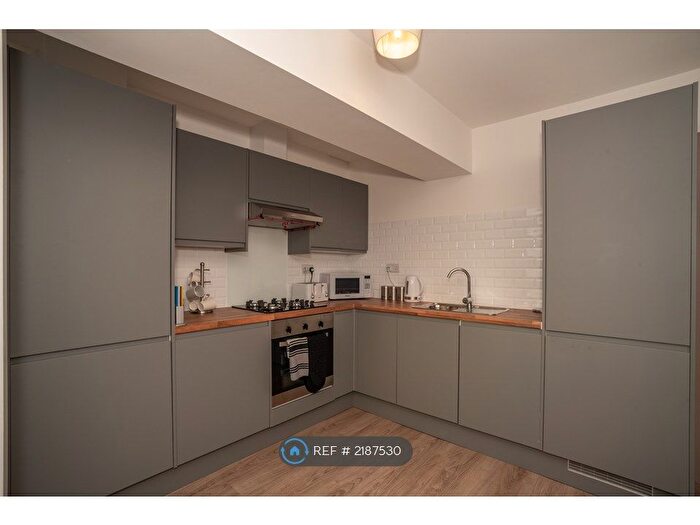 1 Bedroom Flat To Rent In South Street, Romford, RM1