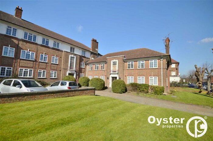 2 Bedroom Apartment To Rent In Arnos Grove Court, London, N11