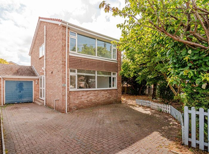 2 Bedroom Link Detached House For Sale In Charlton Mead Drive, Brentry, Bristol, BS10