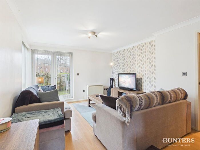 1 Bedroom Flat For Sale In Bridgwater Road, Ruislip, HA4