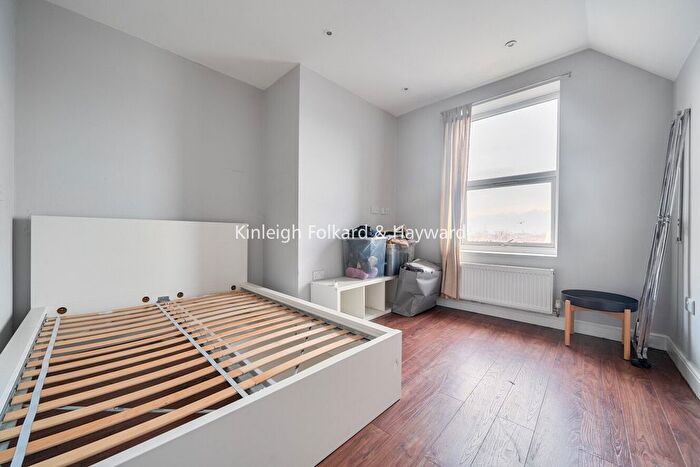 1 Bedroom Flat To Rent In Peckham High Street, London, SE15