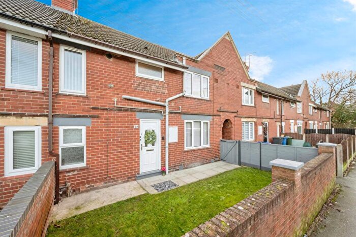 4 Bedroom Town House For Sale In Old Road, Conisbrough, Doncaster, DN12