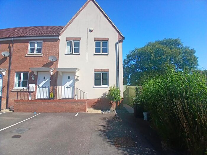 3 Bedroom Semi-Detached House To Rent In Vole Court, Gaywood, King'S Lynn, PE30