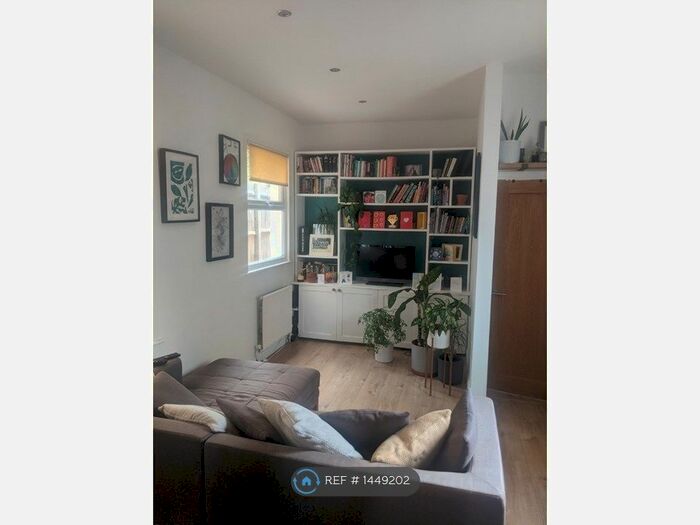 1 Bedroom Flat To Rent In Kent House Road, London, SE26