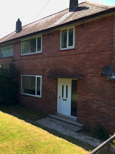 3 Bedroom Semi-Detached House To Rent In Foxcroft Mount, Leeds, LS6