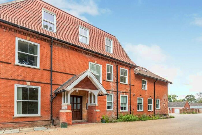 2 Bedroom Apartment To Rent In Yarmouth Road, North Walsham, NR28