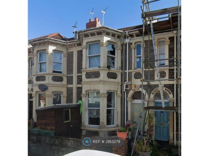 4 Bedroom Terraced House To Rent In Villiers Road, Bristol, BS5