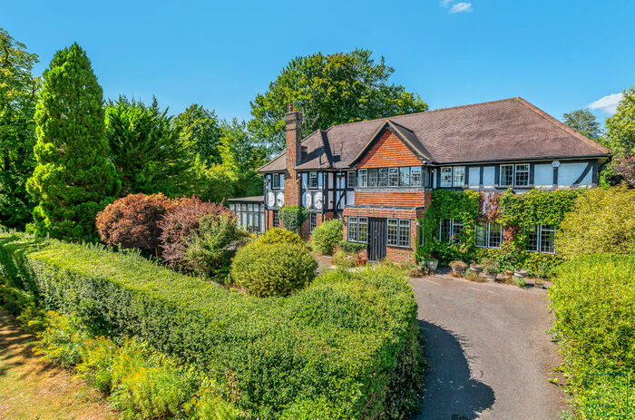 5 Bedroom Detached House To Rent In Guildown Avenue, Guildford, GU2
