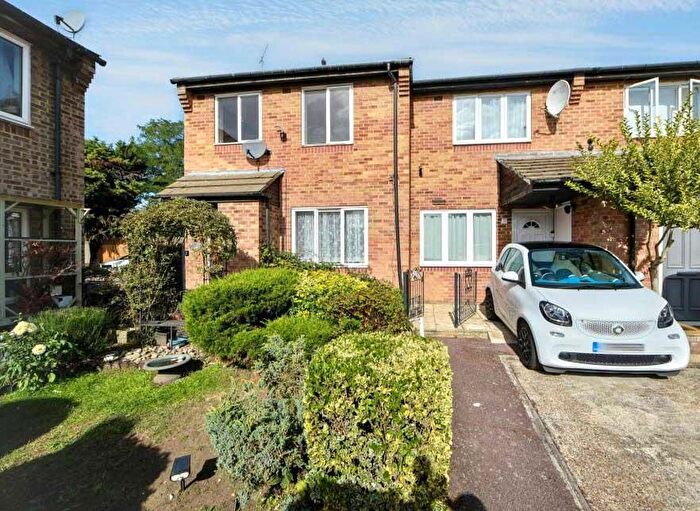 3 Bedroom Property For Sale In Friars Avenue, Putney, London, SW15