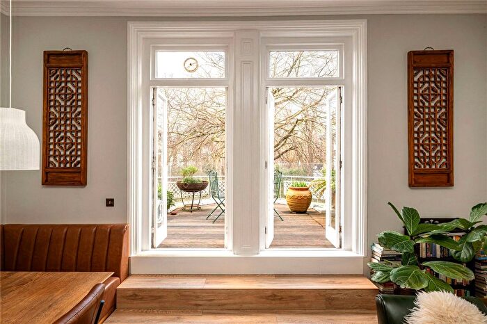 2 Bedroom Flat To Rent In Bolton Gardens, South Kensington, London, SW5