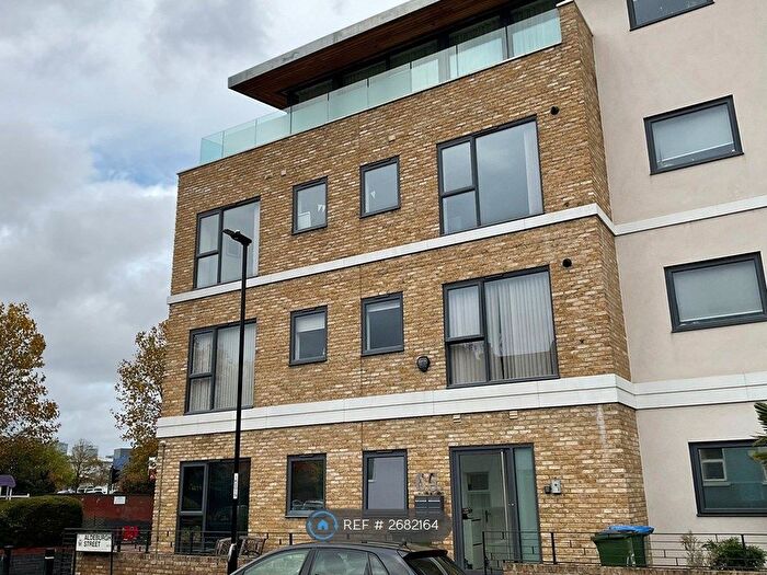 2 Bedroom Flat To Rent In Aldeburgh Street, Greenwich, SE10