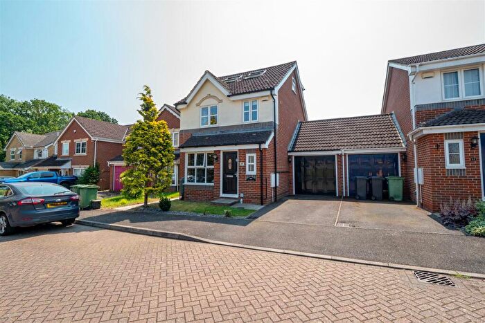 5 Bedroom Detached House For Sale In Rayleigh Close, Allington, ME16