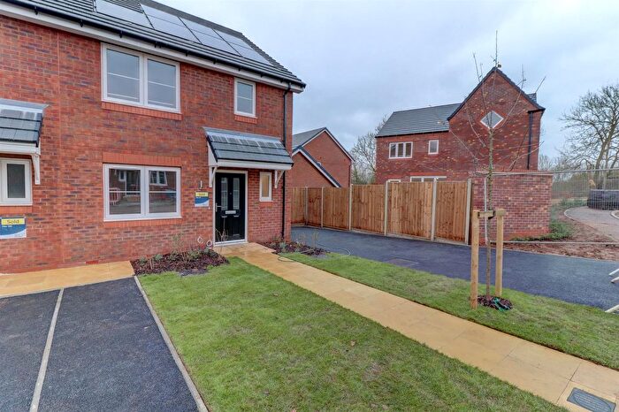 3 Bedroom Terraced House To Rent In Stoneleigh View, Kenilworth, CV8