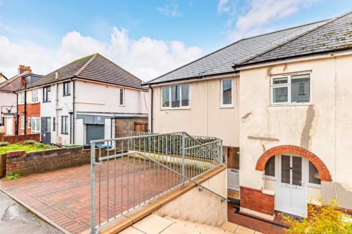 3 Bedroom End Of Terrace House For Sale In Rossmore Road, Poole, BH12