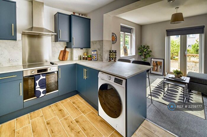 5 Bedroom Terraced House To Rent In Downend Road, Kingswood, Bristol, BS15