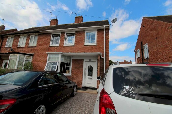 3 Bedroom Semi-Detached House To Rent In Winthorpe Road, Newark, NG24