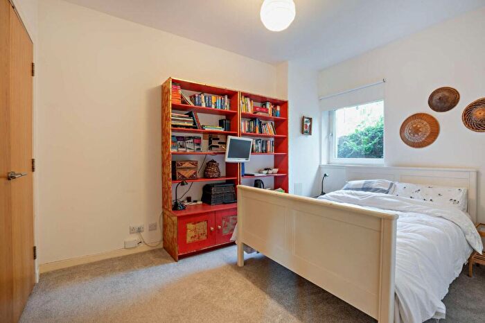 3 Bedroom End Of Terrace House For Sale In New Broughton, Edinburgh, Midlothian, EH3