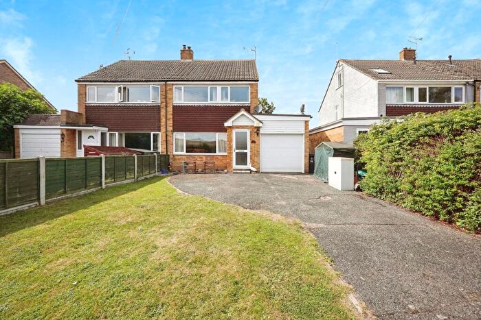 4 Bedroom Semi-Detached House For Sale In Monkton Court Lane, Eythorne, Dover, CT15