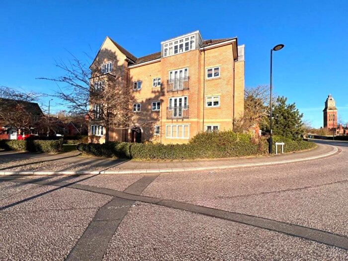 2 Bedroom Apartment For Sale In St. Crispin Drive, St. Crispin, Northampton, NN5