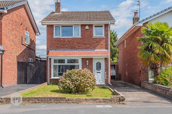 3 Bedroom Detached House For Sale In Loweswater Avenue, Tyldesley, M29