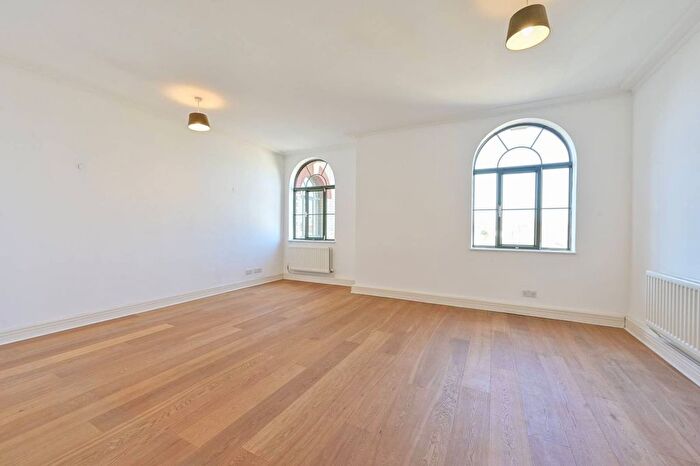 1 Bedroom Flat To Rent In Somerville Avenue, Barnes, London, SW13