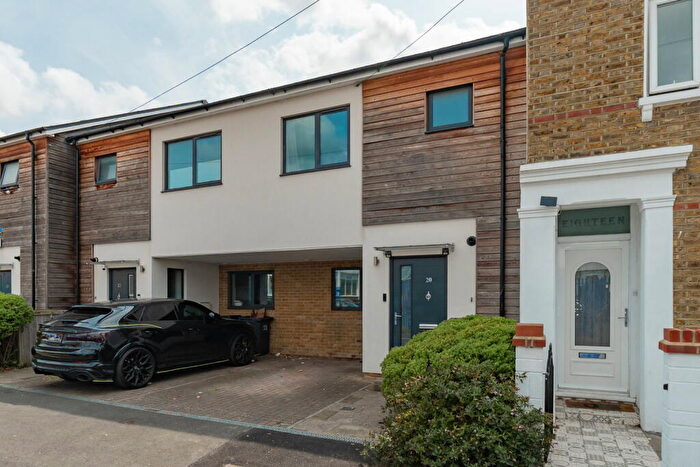 2 Bedroom Terraced House For Sale In Neville Road, Croydon, CR0