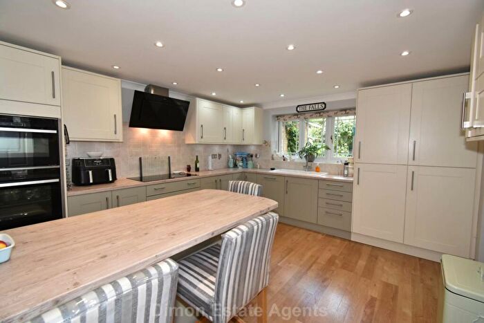 5 Bedroom Detached House For Sale In Orwell Close, Priddy`s Hard, PO12