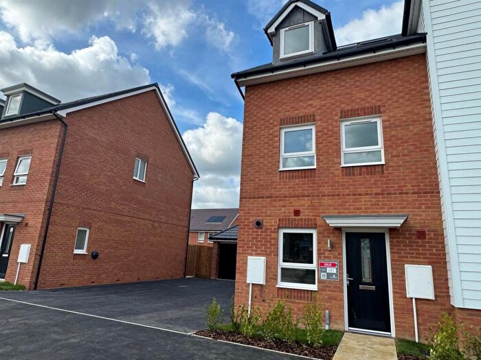 3 Bedroom Semi-Detached House To Rent In Nickolls Road, Hythe, CT21
