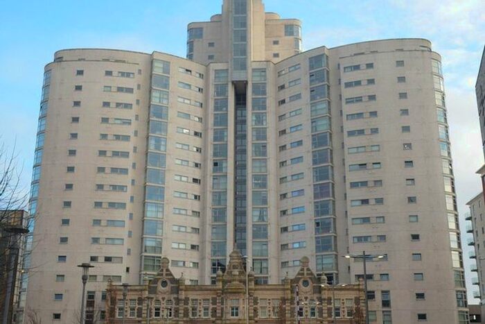 3 Bedroom Flat To Rent In Penthouse Apartment, Altolusso, Bute Terrace, Cardiff, CF10