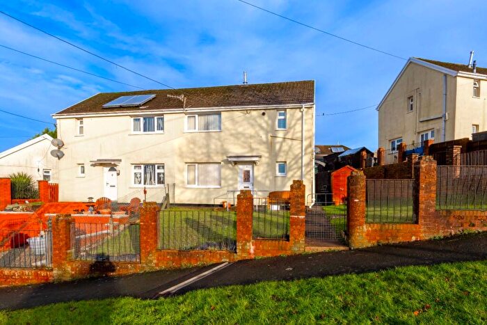 3 Bedroom Semi Detached House For Sale In Gelligaer Road, Trelewis, Treharris, CF46