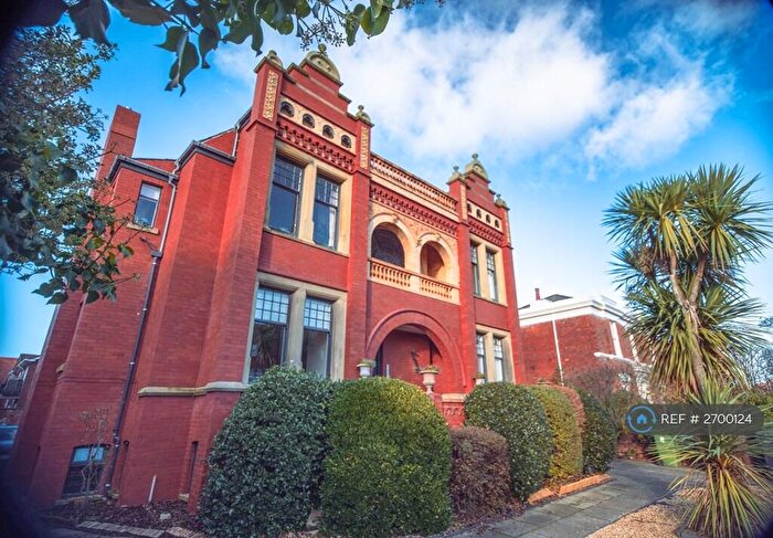 2 Bedroom Flat To Rent In Lord Street West, Southport, PR8