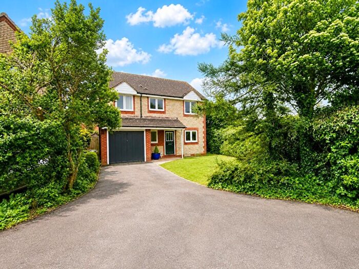 4 Bedroom Detached House For Sale In Clayfield, Yate, Bristol, BS37