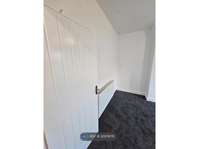 3 Bedroom Terraced House To Rent In Redgrave Street, Oldham, OL4