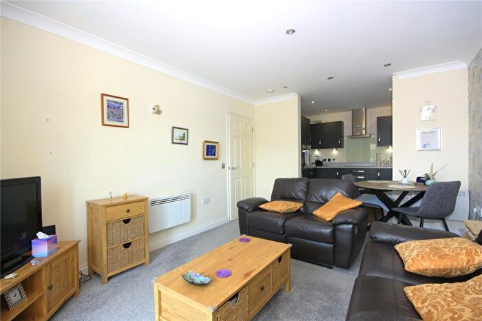 2 Bedroom Apartment For Sale In Bulbeck Road, Havant, Hampshire, PO9