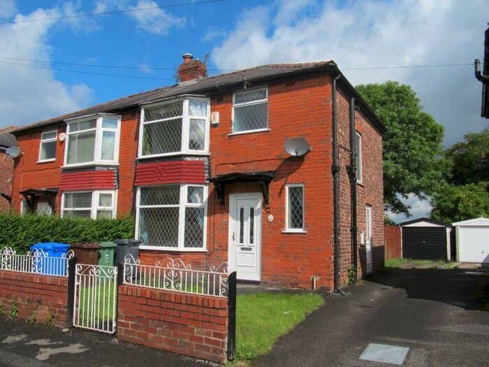 3 Bedroom Semi-Detached House To Rent In Lowther Road, Prestwich, Manchester, M25