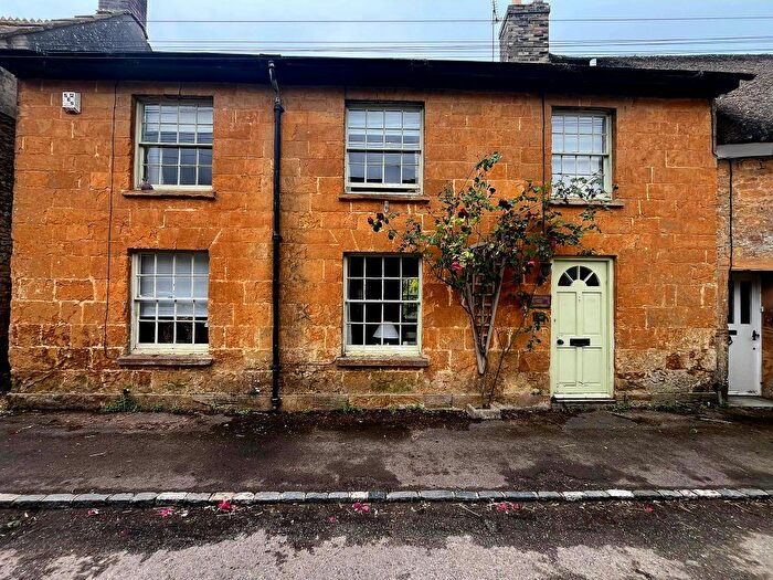 4 Bedroom Property To Rent In High Street, Hinton St. George, TA17