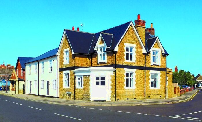 1 Bedroom Flat To Rent In Fern Road, Godalming, Surrey, GU7