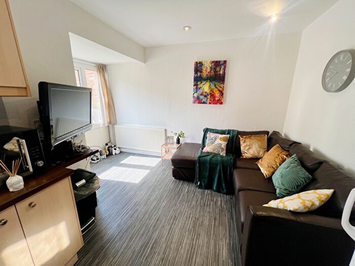 3 Bedroom House To Rent In Metchley Drive - Copy, Harborne, West Midlands, B17