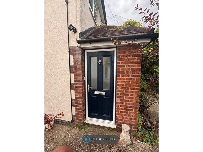 3 Bedroom Semi-Detached House To Rent In Armstrong Road, Hanworth, TW13