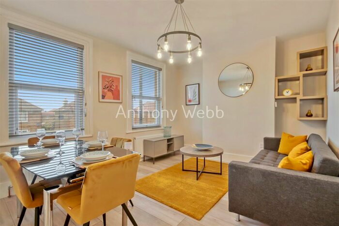 1 Bedroom Flat To Rent In Montagu Road, Edmonton, N18