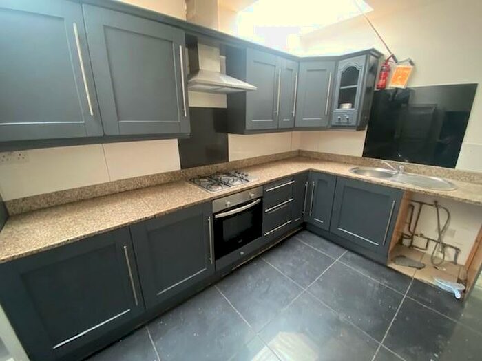 2 Bedroom Apartment To Rent In Station Road, Blackpool, FY4