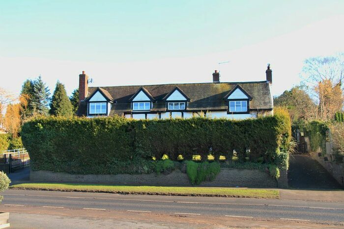 7 Bedroom Property For Sale In Worcester Road, Harvington, Kidderminster, DY10