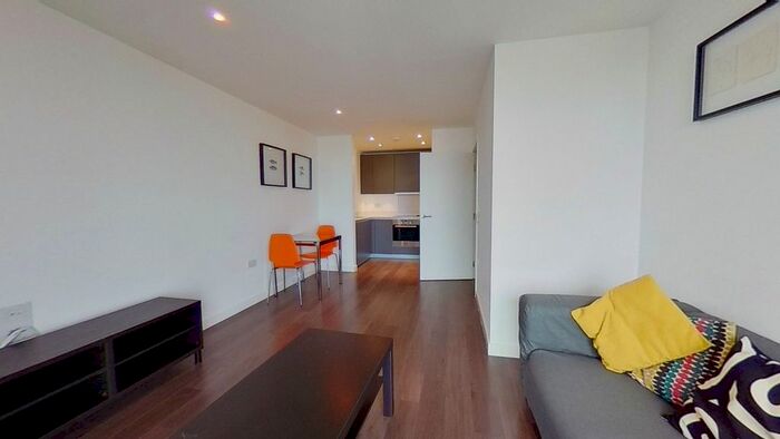 1 Bedroom Flat To Rent In Tennyson Apartments, Saffron Central Square, Wellesley Road, CR0